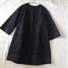 美品　春夏ダーマコレクションカットワーク刺繍Aラインコート9号　定価39900円のサムネイル