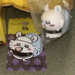 ちいかわラーメン豚 モモンガ カード フィギュア