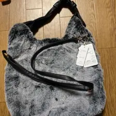 ショルダー　2ウェイバッグ　フェイクファー