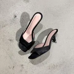Louis Vuitton Monogram Satin Mulesのサムネイル