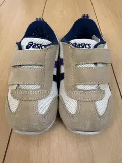 asics スニーカー　15.5cm