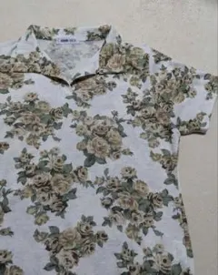 半袖襟付きTシャツ　カットソー　レディース　花柄　トップス　ミセスシニアレトロのサムネイル
