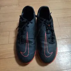Nike Phantom フットサルシューズ ブラック/レッド