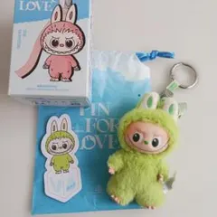 POP MART　正規品　ラブブ　PIN FOR LOVE　　イニシャル　V