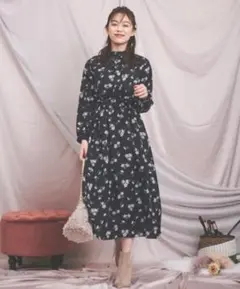 Noela ヒイラギプリントワンピース ブラック