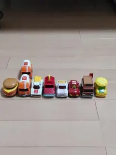 【送料無料】マクドナルド　ハッピーセット　プルバックカー８台セット ＋おまけ１台