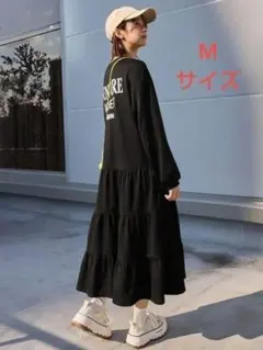 ロングワンピバックプリント【未使用品】　フリルワンピ　ブラック　Ⅿサイズ