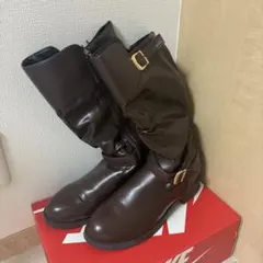 ダークブラウン ロングブーツ ベルトデザインのサムネイル
