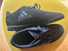 最終‼︎adidas サッカーシューズ　黒　ベロア生地24㎝2700→2300円