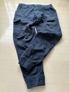 ネイビー カーゴパンツ サイドポケット付き