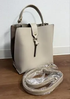 SHIPS any：バイカラー2WAY スクエア ショルダーバック ライトグレー