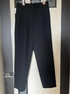 ユニクロ　ストレッチ素材 黒パンツ　Sサイズ