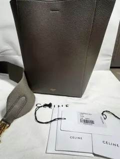 CELINE サングル バケットバッグ（Sangle Bucket Bag）