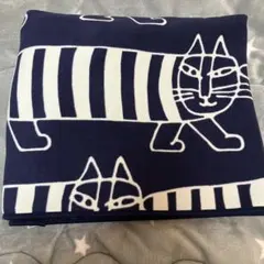 UNIQLOリサラーソンフリースブランケット