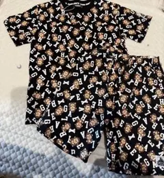 ラージ　総柄　セットアップ