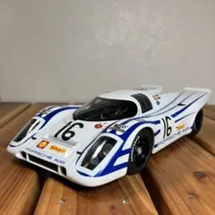 オートアート1/18 ポルシェ917K 12HRS SEBRING '70#16 s-l400.jpg