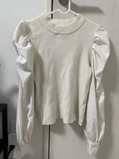ホワイト パフスリーブ ニットトップス
