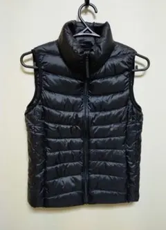 ユニクロ ウルトラライトダウンベスト ブラック 収納袋付き