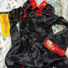 キョンシー　衣装　 赤い装飾付き