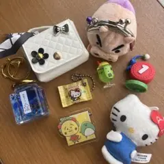 新品　ガチャガチャ　キャラクターグッズセット