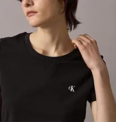 新品　Calvin Klein　ロゴスリムTシャツ