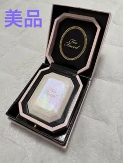 【美品】Too Faced ダイヤモンドファイヤー　ハイライターのサムネイル