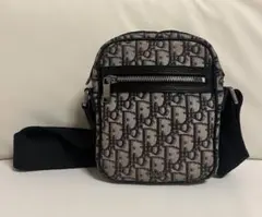 Dior ディオール メッセンジャー バッグ ポーチ ショルダーバッグ ロゴのサムネイル