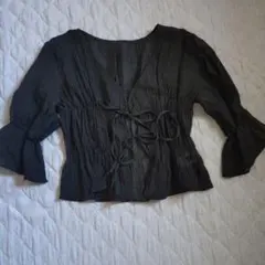 Re:EDIT ブラック フロントリボン ブラウスのサムネイル