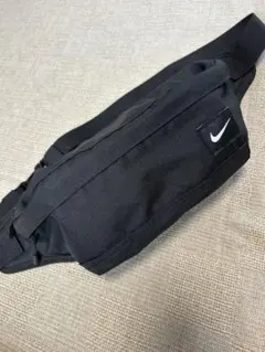 Nike ナイキ　ブラック ボディバッグ　ショルダーバッグ