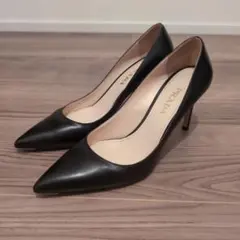 極美品 プラダ パンプスヒール 三角プレート SV金具 レザー レッド 23.5 極美品 プラダ パンプスヒール 三角プレート SV金具 レザー