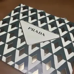 PRADA Beauty ショップ袋 紙袋 ショッパー 2025ホリデー限定
