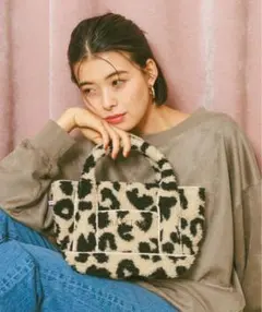 完売品⭐︎BARFLOW ⭐︎レオパードボアロゴトートS