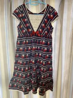 シャーリーテンプル　いちご柄ワンピース