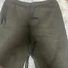 ESSENTIALS Fear of God ハーフパンツ オリーブグリーン