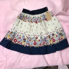 スカートのサムネイル