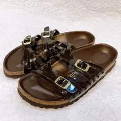 BIRKENSTOCK サンダル GRANADA Patent 茶ブラウン 金色 - メルカリ