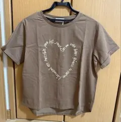 ROSIEE ハート刺繍 Tシャツのサムネイル
