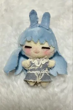 可愛いうさぎちゃん、オリジナル、ハンドメイド、ぬいぐるみ ハンドメイド オリジナルぬいぐるみ 約7cm 水色うさぎちゃん 服付き