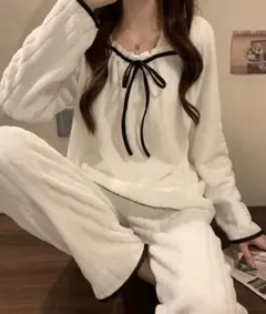 ホワイト リボン付きスクエアデザイン　ルームウェア