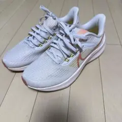 ナイキ　エアズーム　23.5 美品　ランニングシューズ