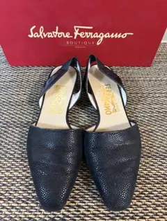 Salvatore Ferragamo ブラック スリングバックパンプス