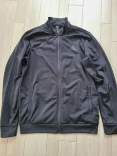 adidas トラックジャケット