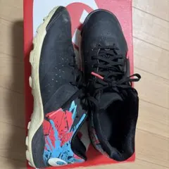 アシックス　サッカーシューズ スパイクタイプ 黒/赤/青