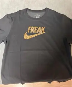 Nike レオパード柄スウッシュ Tシャツ ヤニス NBA