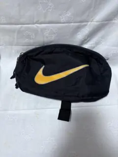 ナイキ ウエストポーチ レトロ