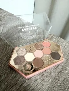 HOLD LIVE HONEYCOMB PALETTE 603