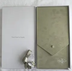 ヴァンクリーフ&アーペル　ジュエリーボックス　20Pネックレス空箱