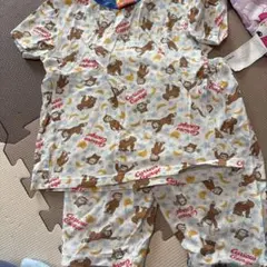 おさるのジョージ パジャマ