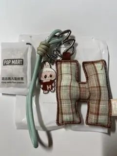 PINFORLOVE ラブブアルファベットペンダント H