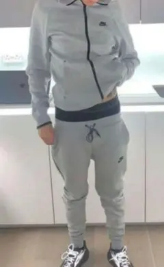 03様専用　NIKE ナイキ テックフリース フルジップ パーカー　サイズS